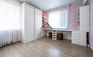 Дом 133м&sup2;, 2-этажный, участок 4 сот.  