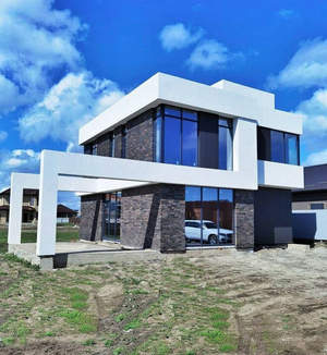 Дом 275м&sup2;, 3-этажный, участок 6 сот.  