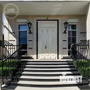 Дом 362м², 2-этажный, участок 7 сот.  