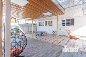 Дом 326м&sup2;, 3-этажный, участок 6 сот.  