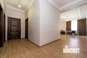 Дом 135м&sup2;, 1-этажный, участок 10 сот.  