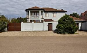 Дом 300м&sup2;, 2-этажный, участок 10 сот.  