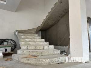 Дом 330м², 3-этажный, участок 5 сот.  