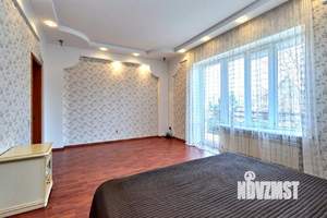 Дом 168м², 2-этажный, участок 7 сот.  