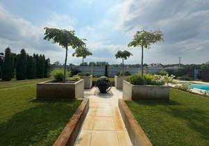 Дом 400м², 2-этажный, участок 35 сот.  