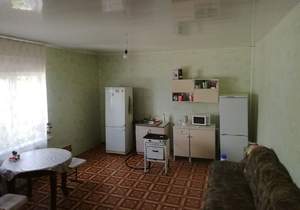 Дом 100м&sup2;, 2-этажный, участок 3 сот.  