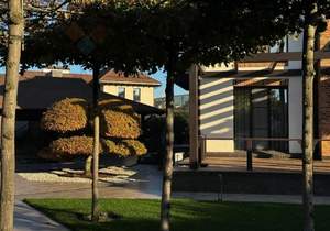 Дом 443м&sup2;, 2-этажный, участок 20 сот.  