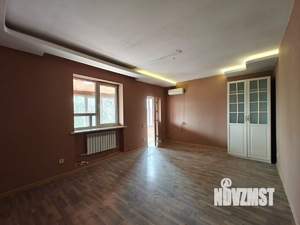 Дом 320м&sup2;, 3-этажный, участок 8 сот.  