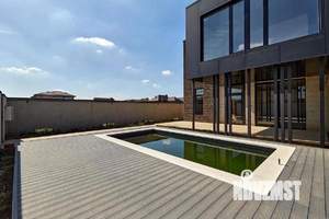 Дом 190м&sup2;, 2-этажный, участок 4 сот.  