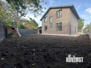 Дом 130м&sup2;, 2-этажный, участок 4 сот.  