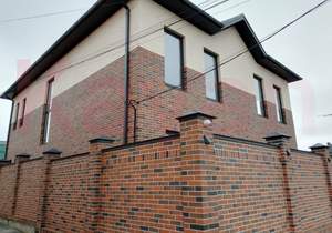 Дом 247м&sup2;, 2-этажный, участок 4 сот.  