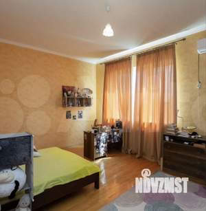 Дом 500м&sup2;, 2-этажный, участок 8 сот.  