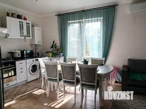 Дом 62м&sup2;, 2-этажный, участок 300 сот.  