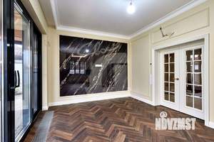 Дом 260м², 2-этажный, участок 9 сот.  