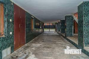 Дом 588м&sup2;, 3-этажный, участок 6 сот.  