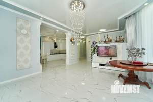 Дом 325м², 2-этажный, участок 10 сот.  