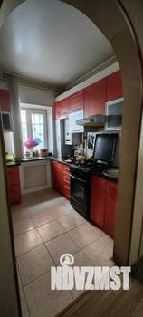 Дом 80м&sup2;, 2-этажный, участок 3 сот.  