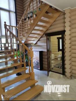 Дом 300м², 3-этажный, участок 8 сот.  