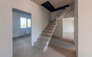 Дом 147м&sup2;, 2-этажный, участок 5 сот.  