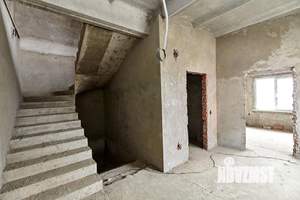 Таунхаус 180м², 3-этажный, участок 2 сот.  