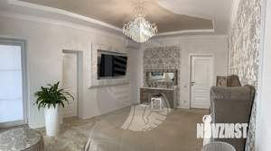Дом 220м², 2-этажный, участок 6 сот.  