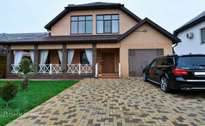 Дом 305м&sup2;, 2-этажный, участок 8 сот.  