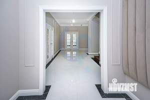 Дом 261м², 2-этажный, участок 9 сот.  