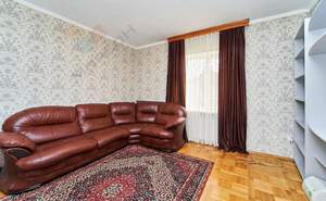 Дом 208м&sup2;, 3-этажный, участок 6 сот.  