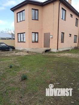 Дом 143м&sup2;, 2-этажный, участок 3 сот.  