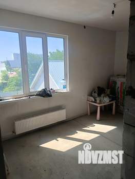 Дом 160м&sup2;, 3-этажный, участок 3 сот.  