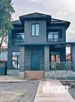 Дом 220м&sup2;, 3-этажный, участок 5 сот.  