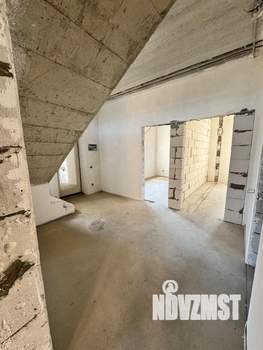 Дом 136м&sup2;, 2-этажный, участок 4 сот.  