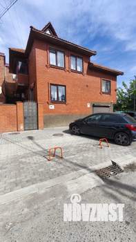 Дом 140м², 3-этажный, участок 2 сот.  
