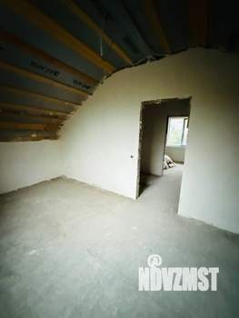 Дом 99м&sup2;, 2-этажный, участок 3 сот.  