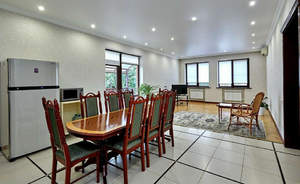 Дом 217м&sup2;, 2-этажный, участок 6 сот.  