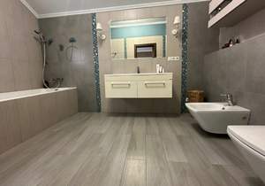 Дом 221м², 2-этажный, участок 10 сот.  