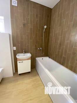 Дом 101м&sup2;, 2-этажный, участок 4 сот.  