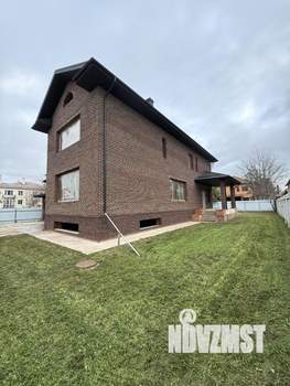 Дом 380м&sup2;, 3-этажный, участок 10 сот.  