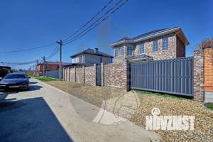 Коттедж 190м&sup2;, 2-этажный, участок 4 сот.  