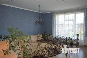 Дом 300м&sup2;, 2-этажный, участок 6 сот.  