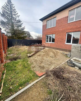 Дом 153м&sup2;, 2-этажный, участок 4 сот.  