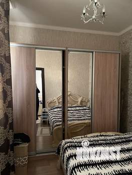 Дом 100м&sup2;, 2-этажный, участок 4 сот.  