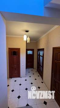 Дом 192м&sup2;, 2-этажный, участок 4 сот.  