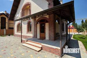 Дом 176м&sup2;, 2-этажный, участок 8 сот.  