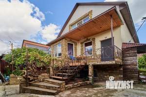 Дом 205м&sup2;, 2-этажный, участок 4 сот.  