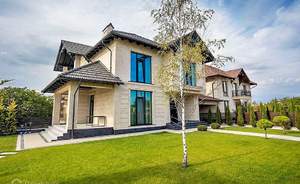 Дом 294м&sup2;, 2-этажный, участок 11 сот.  