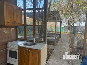 Дом 60м&sup2;, 2-этажный, участок 6 сот.  