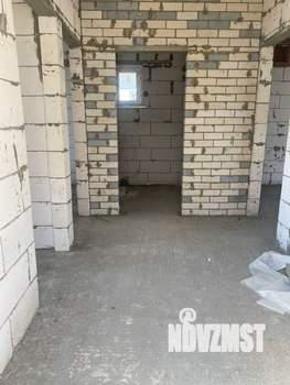 Дом 100м&sup2;, 2-этажный, участок 3 сот.  