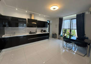 Дом 400м², 2-этажный, участок 35 сот.  