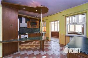 Дом 270м&sup2;, 2-этажный, участок 8 сот.  